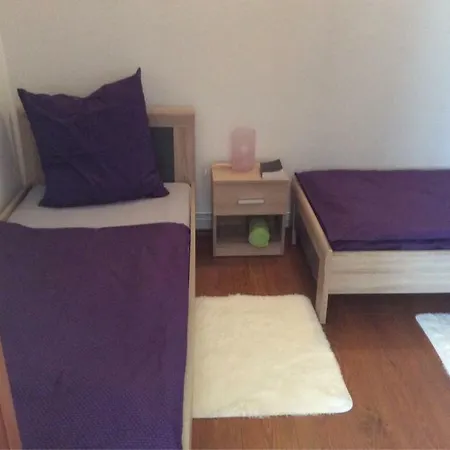 Gemuetliche Bei Prag * Smecno